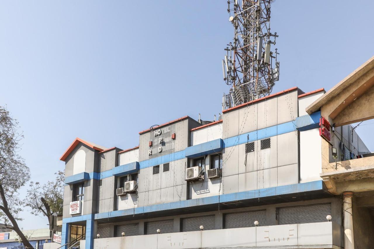 Oyo 69877 Hotel Sarthi Residency Ahmadábád Kültér fotó